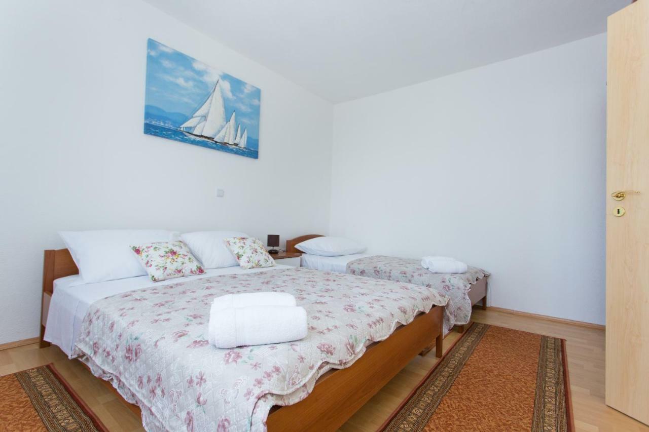 Apartman Paula 1 Apartment Vinisce Exterior photo